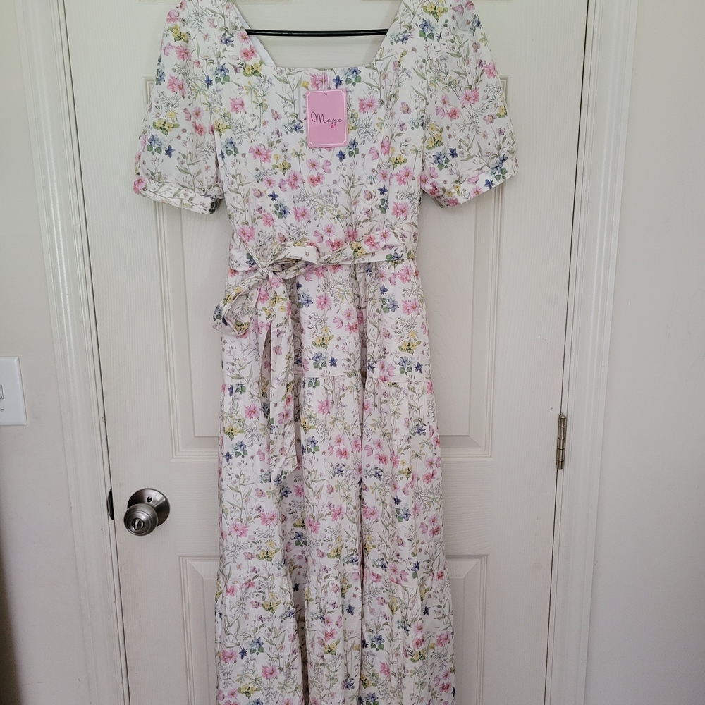 Versa Everywhere Dress With Nursing Zippers In Sweet Wildflowers - Picture 3 of 9